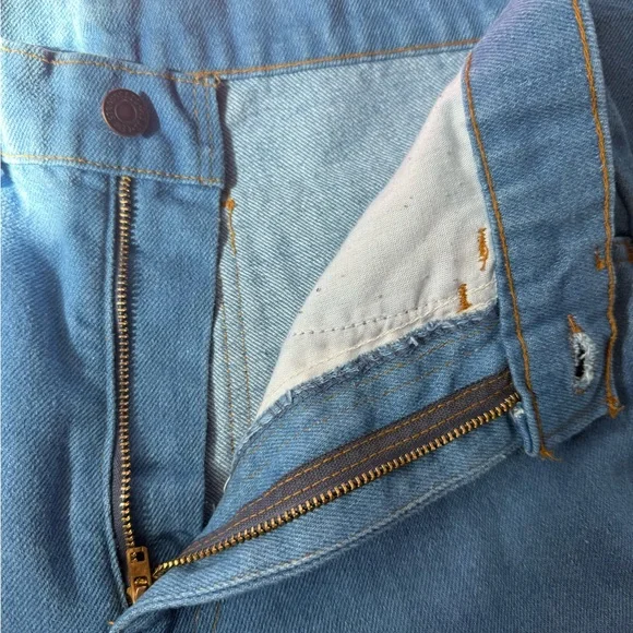 Vintage Levi flare jeans - Picture 2 of 11